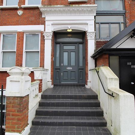 Barons Court Queens Club By Viridian Apartments Londres Extérieur photo